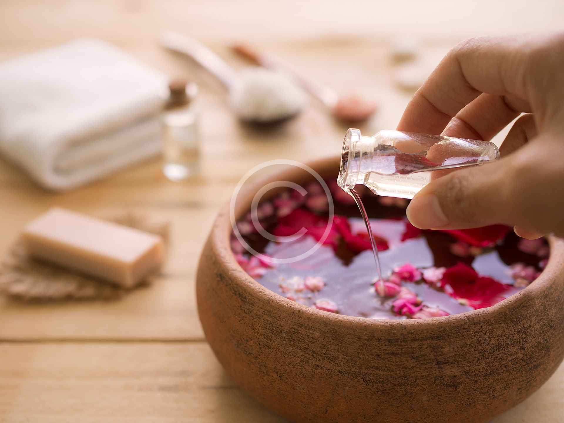 Consulta Flores de Bach y Aromaterapia (con flores de Bach incluidas) online